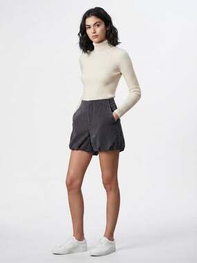 Chicjoc Grey Bubble-Hem Wool Blend Shorts